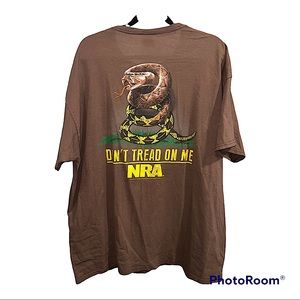 NRA Don’t Tread On Me T-Shirt Men’s Medium Brown Gadsden Flag Snake Riffle